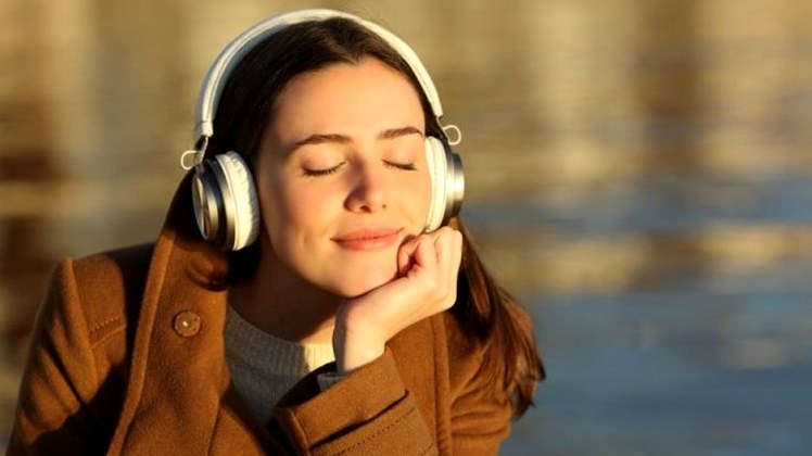 Kenapa Mendengarkan Musik Bisa Mempengaruhi Mood